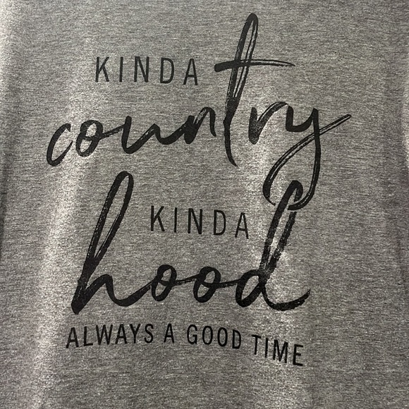 Graphic tee size large - Picture 2 of 2